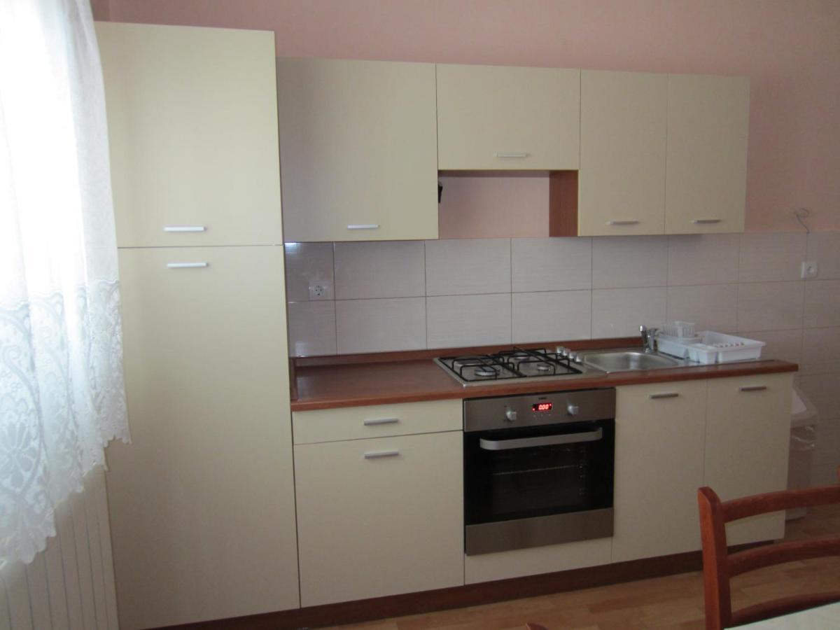 Ivic Apartments Vodice Croatia Esterno foto