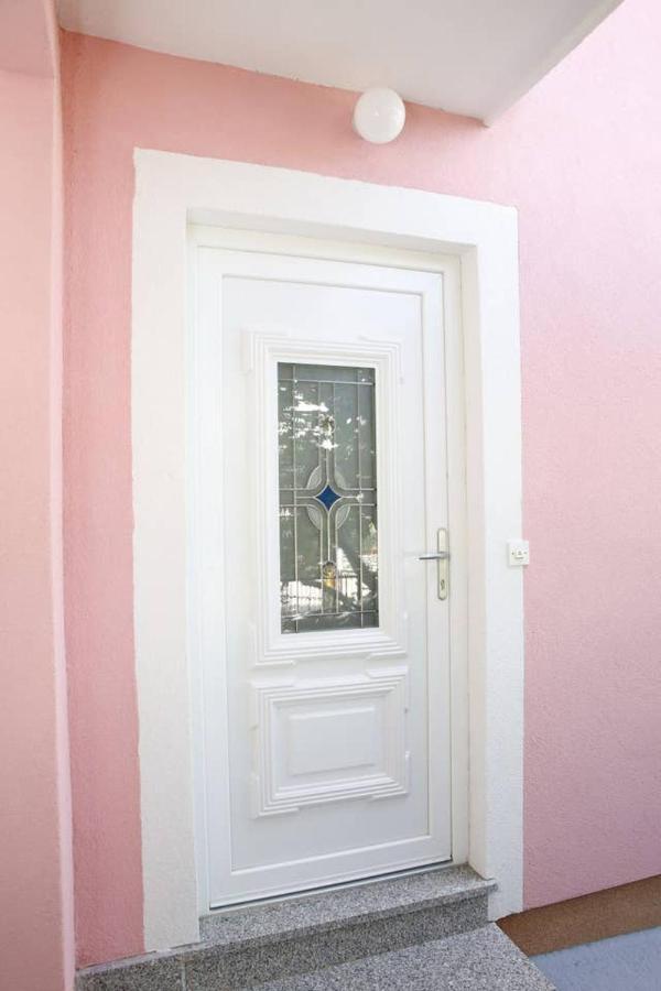 Ivic Apartments Vodice Croatia Esterno foto