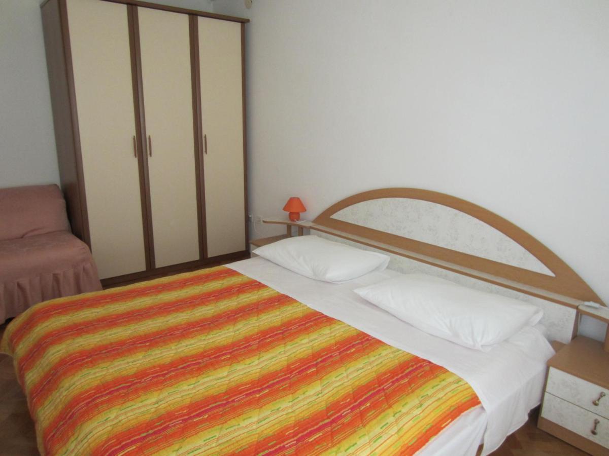 Ivic Apartments Vodice Croatia Esterno foto