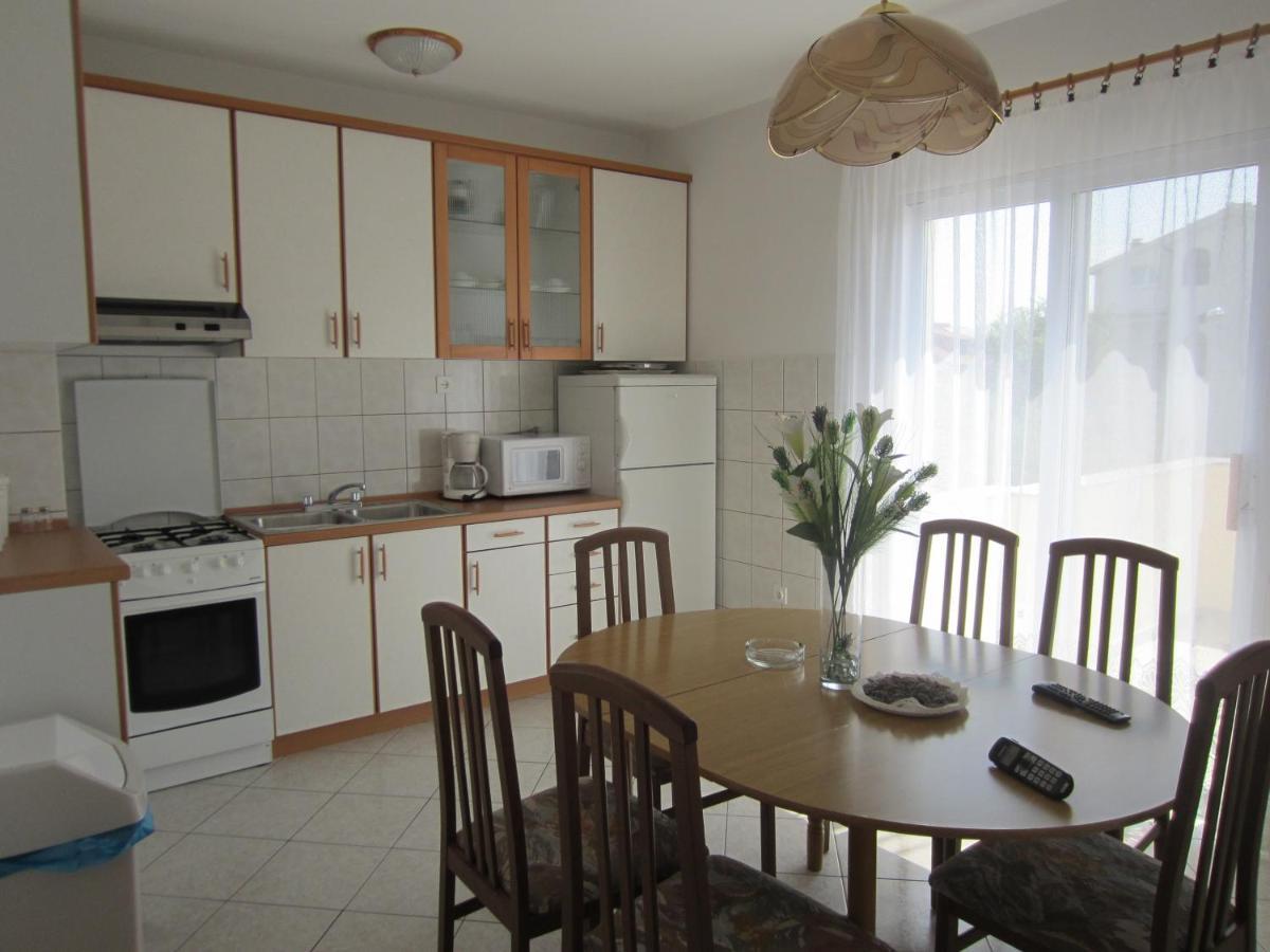 Ivic Apartments Vodice Croatia Esterno foto